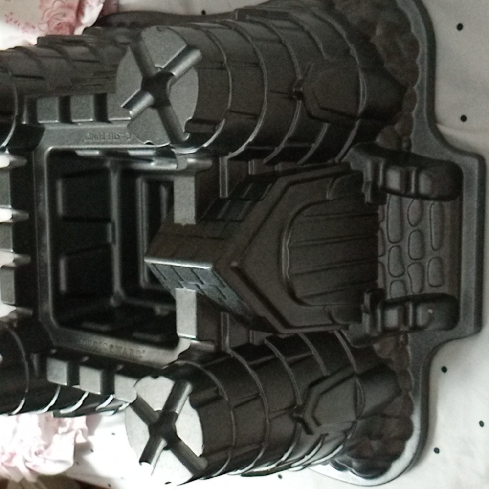 Nordic Ware Castle Bundt Cake Pan